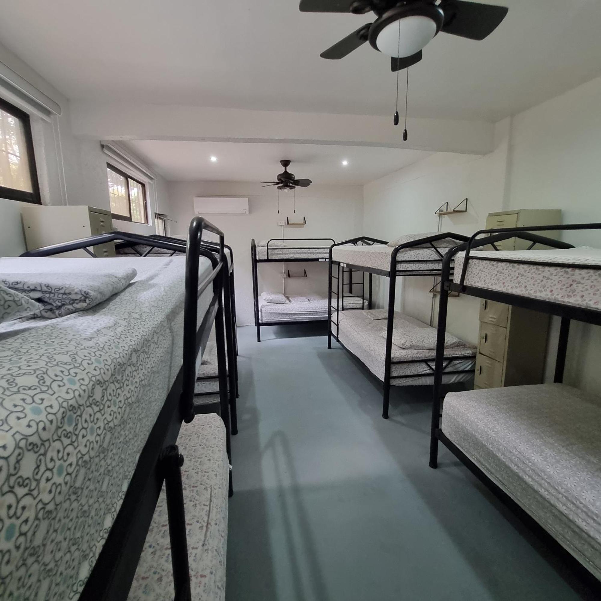 Casa Pura Vida Surf Hostel - Tamarindo Costa Rica Dış mekan fotoğraf