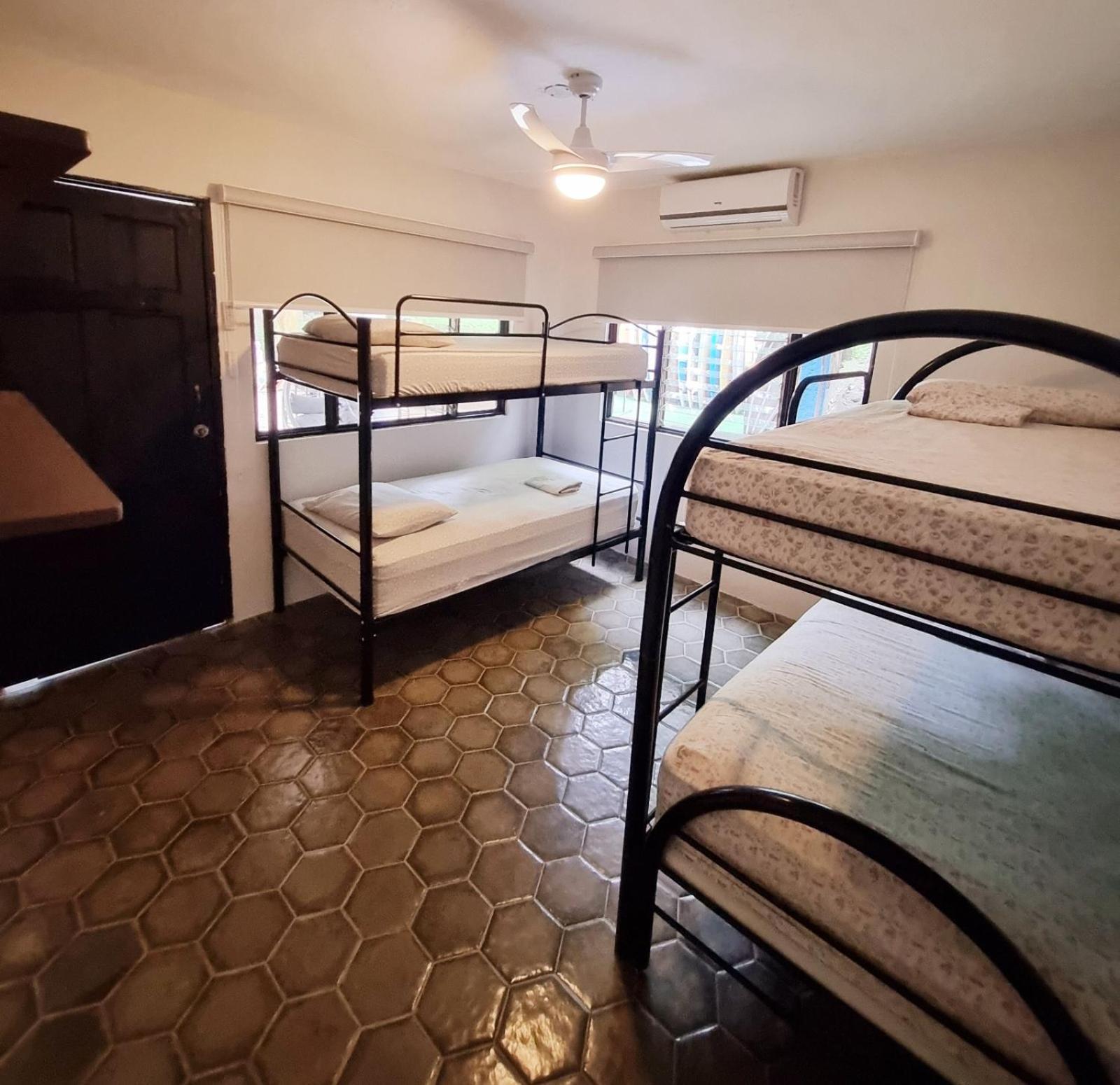 Casa Pura Vida Surf Hostel - Tamarindo Costa Rica Dış mekan fotoğraf