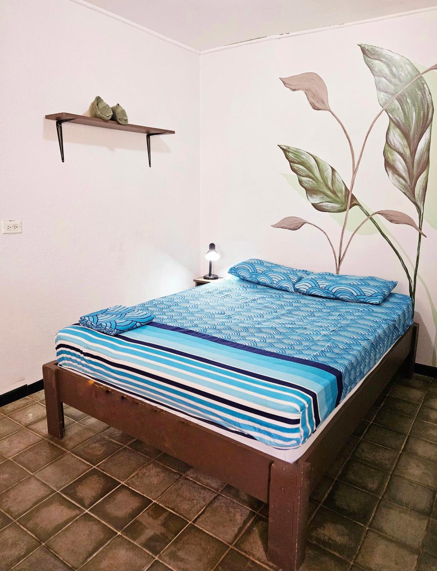 Casa Pura Vida Surf Hostel - Tamarindo Costa Rica Dış mekan fotoğraf